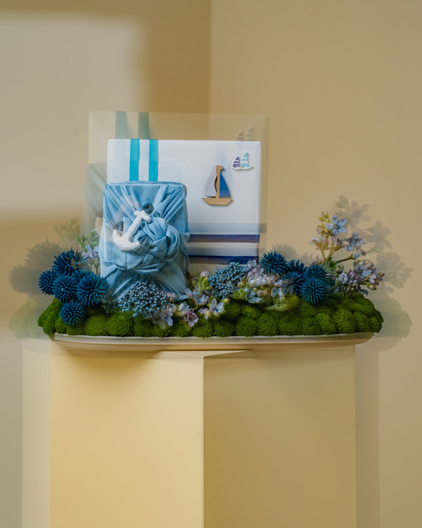 Blue and Green Floral Bed Gifting Tray