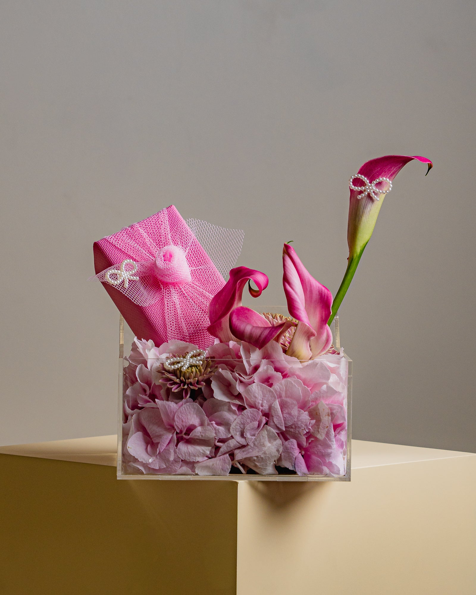 EXCLUSIVELY UPON PRE-ORDER: Cube Acrylic Box with Rosy Pink Florals