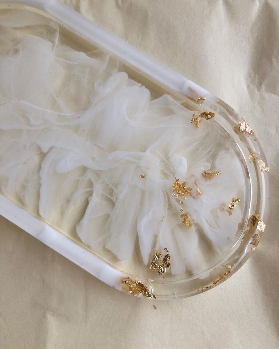 AUGUST 08: Resin Art