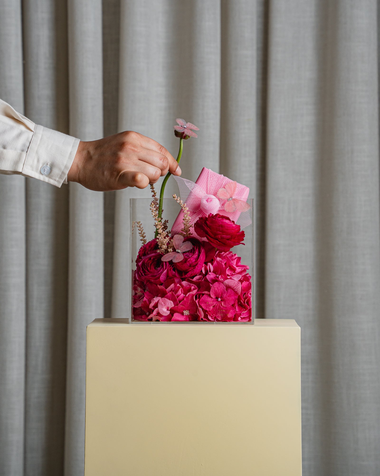 EXCLUSIVELY UPON PRE-ORDER:  Cube Acrylic Box with Fuchsia Florals