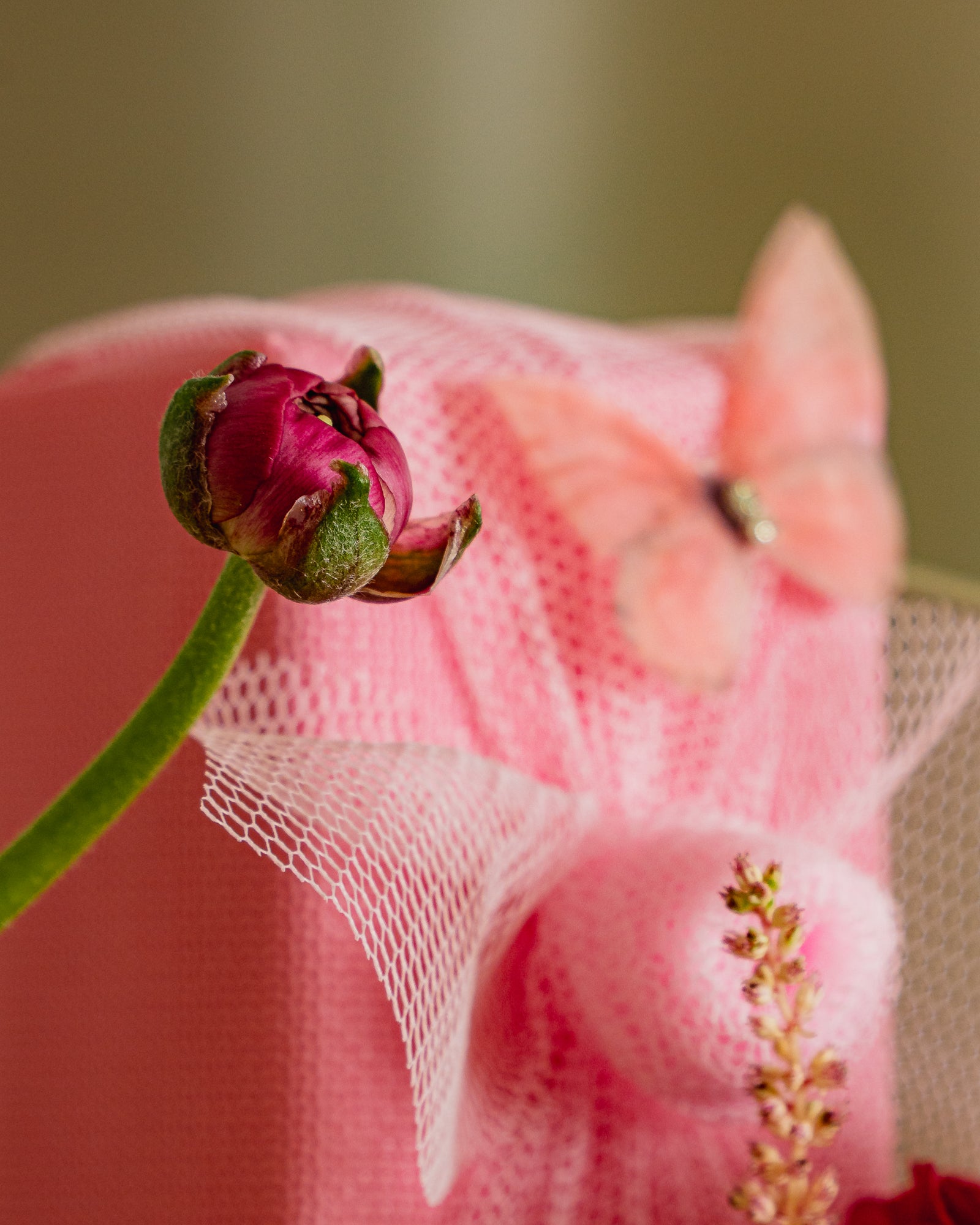 EXCLUSIVELY UPON PRE-ORDER:  Cube Acrylic Box with Fuchsia Florals