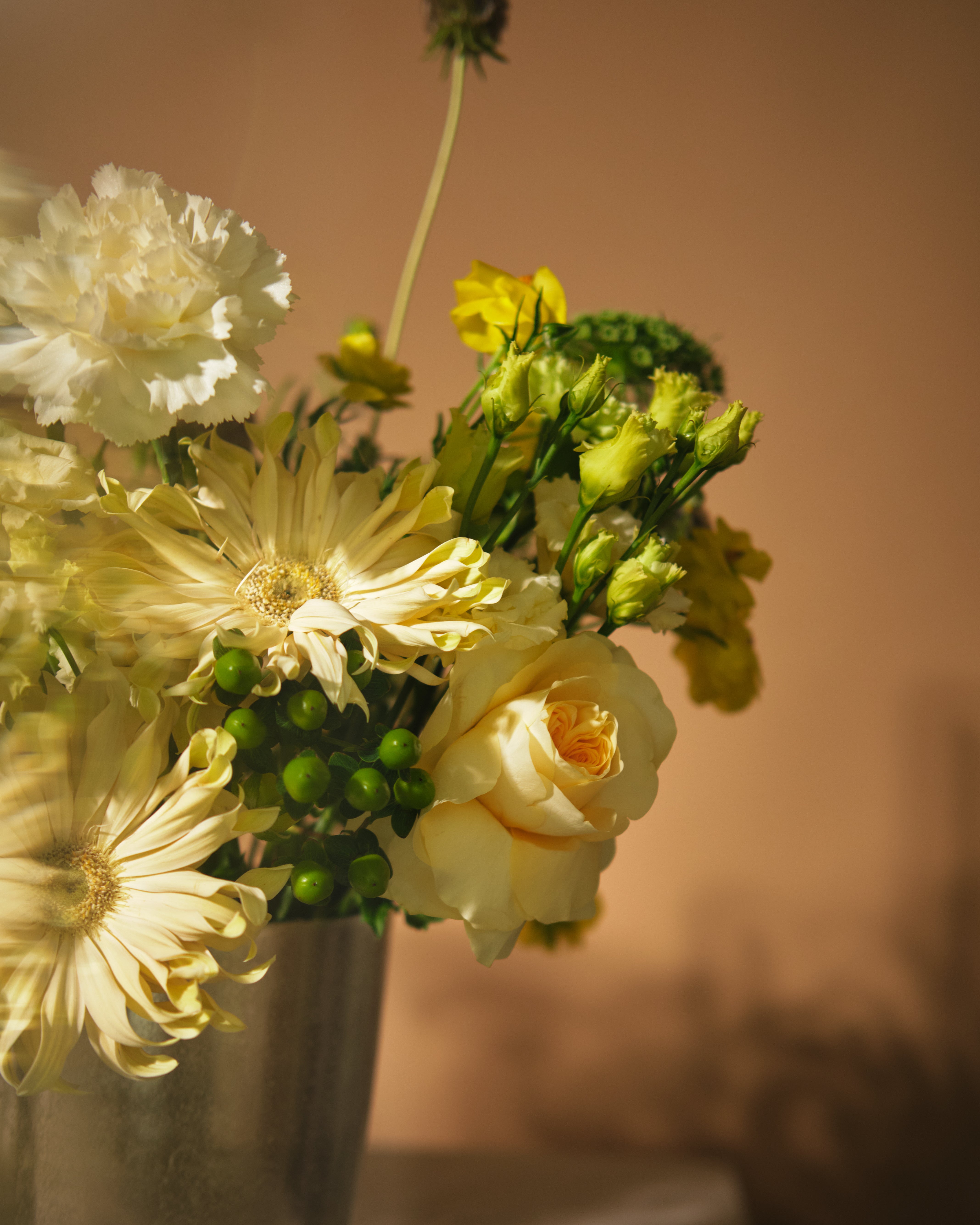 Daylight Mix Yellow Floral Centrepieces