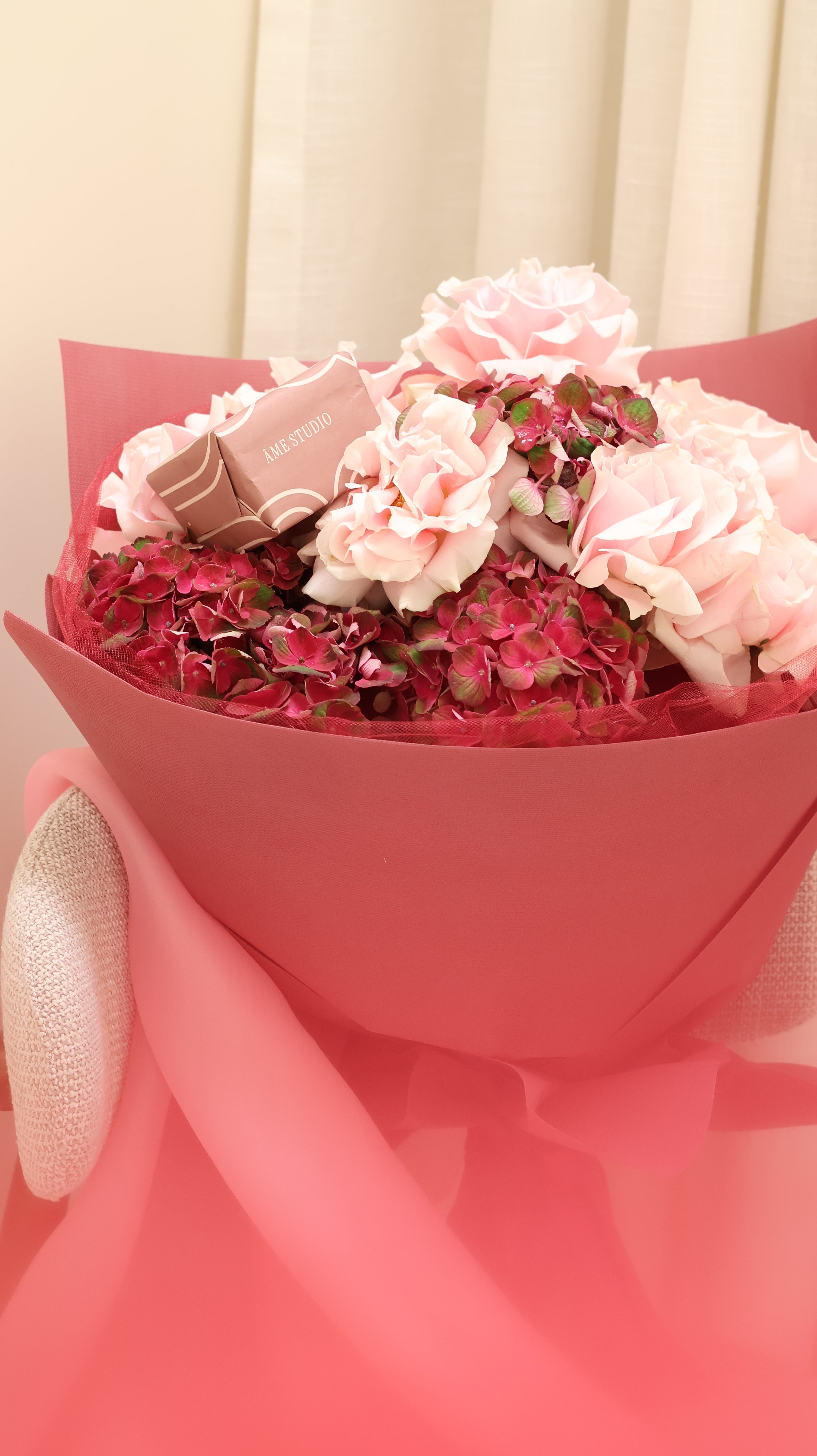 Gifting with a Bouquet 2