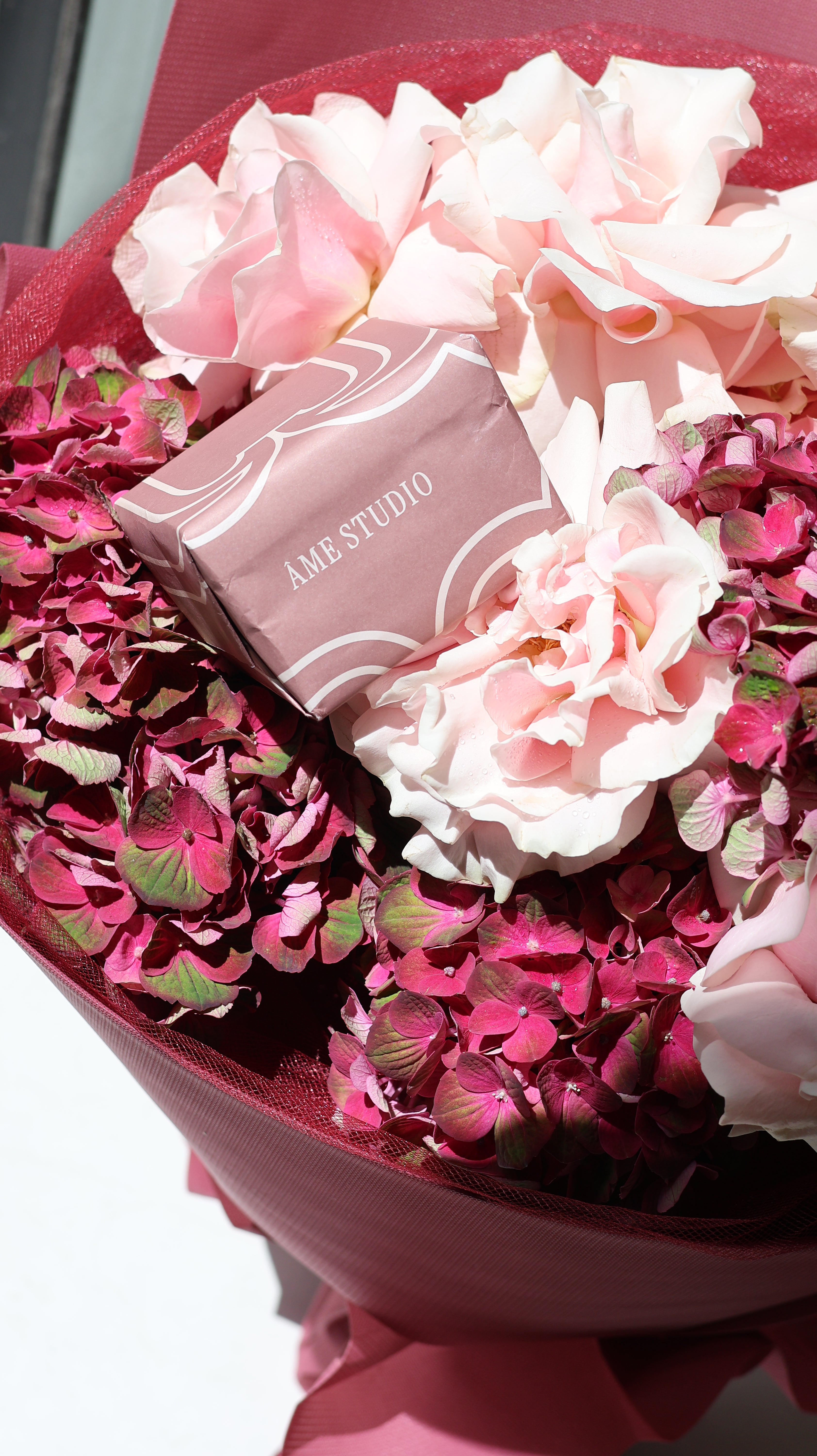 Gifting with a Bouquet 2
